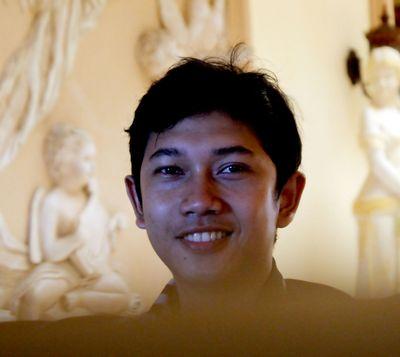 AndiHarjun's profile picture. - Alhamdulillah 80% baik & 20% nya nggk tau
- Maniez (tpi dikitji kdong)           
- Penyayang (tpi lebih ska disayang sich)
- Jujur cez(aq nggk sk dibohongin)