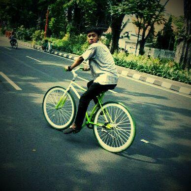 S1 management ekonomi at the state university of surabaya