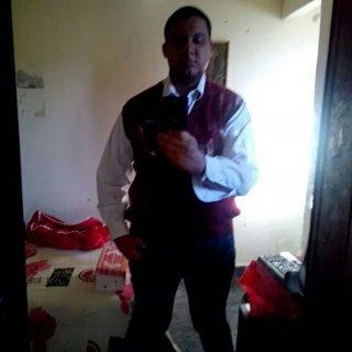 elias1unico's profile picture. O nosso amor a gente inventa pra se distrair e quando acaba, a gente pensa que ele nunca existiu.

Cazuza