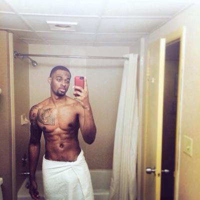 Senior Hiring Manager, College Student, Bi-Coastal, Texas, Song writer, Party Promoter |CEO of #MoneyTeam Entrepreneurs Mca Top Leader! Dm me for a job!