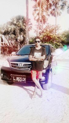 672b80b2bf8242d's profile picture. surfing bali