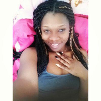 Twenty. Employed. ECC. #TeamSingleMom. My life, Selena. #TeamHaiti. Free my bra @Guccithaboss_vb. Follow Me or Eat Me.