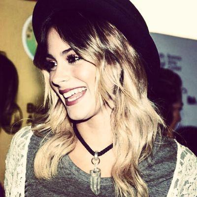 Fã Clube da Martina Stoessel Brasileiro
insta: @martina_fcbr