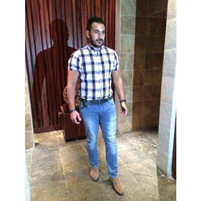 ﻗُﺒﻮﺭﻧَﺎ ﺗُﺒﻨﻰَ ﻭﻧﺤﻦُ ﻣﺎ ﺗُﺒﻨَﺎ ﻳﺎ ﻟﻴﺘَﻨﺎ ﺗُﺒﻨﺎَ ﻗﺒﻞَ ﺃﻥ ﺗُﺒﻨَﻰ  !