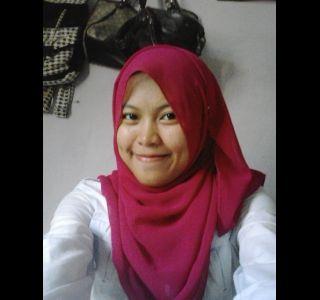 tariseprolita's profile picture. A toilet singers who love the color purple