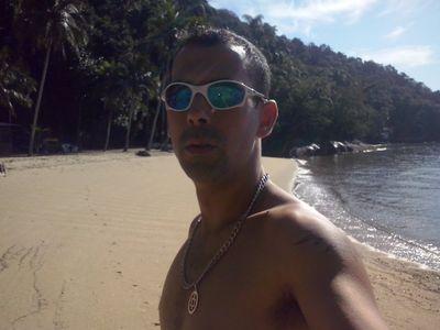 e nos do twiter