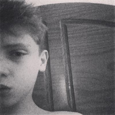 bc i gave you a free follow follow @lukerxnkine