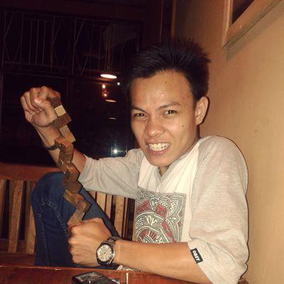 Guitarist @TGoodListener

 »sampai jumpa di lembah eliminasi«