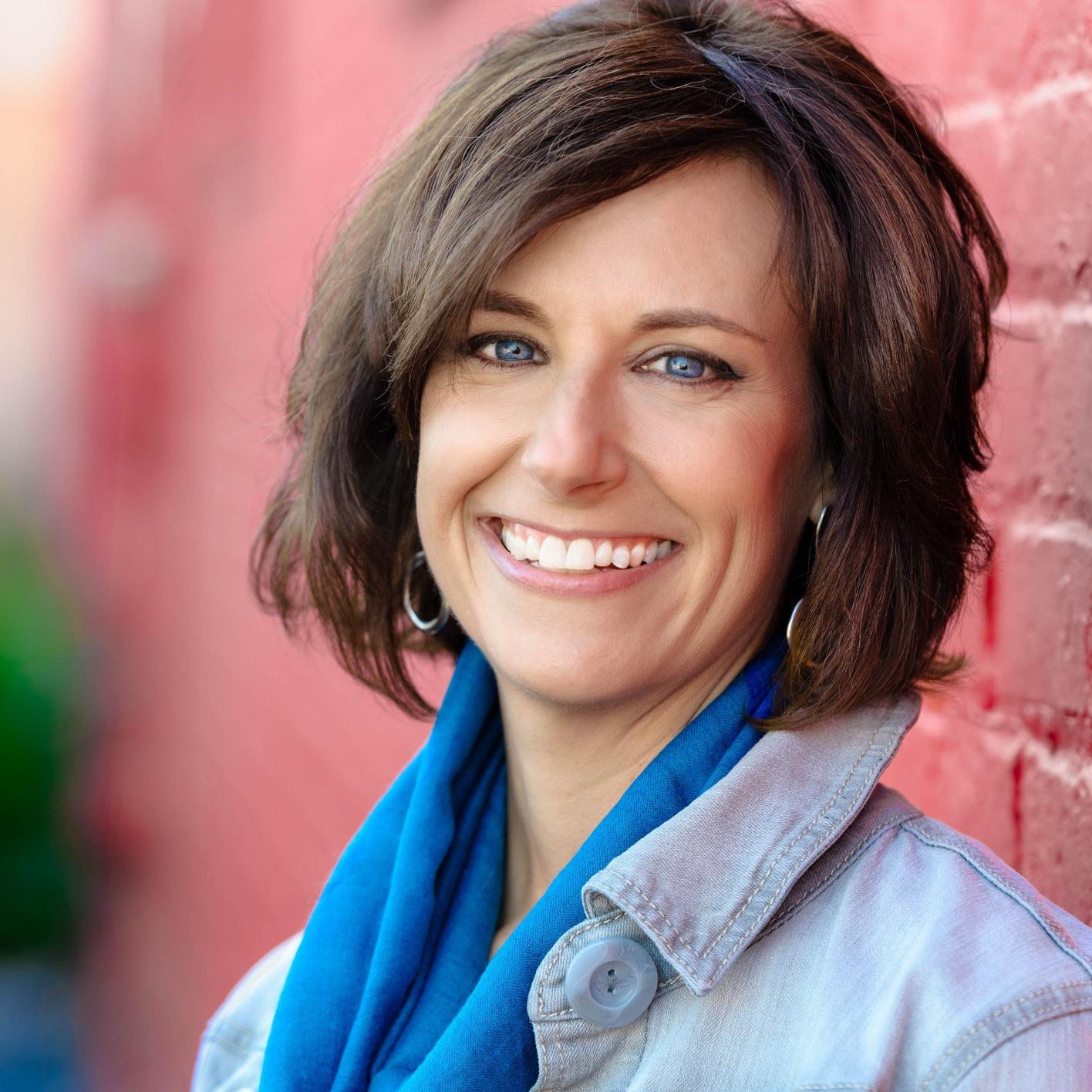 lisadwendt's profile picture. Eco-Conscious Organizer & Transition Planner & Speaker that educates consumers to live and work in surroundings that are a true representation of themselves.