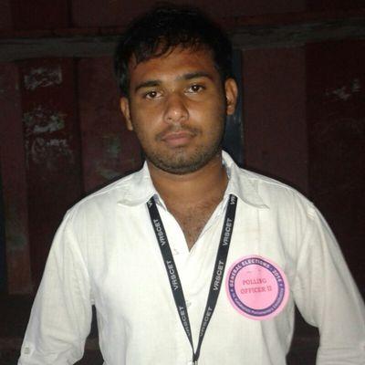 Yazear's profile picture. MÈČHÄNICAĽ ÉÑĞÍÑÉÉŘ