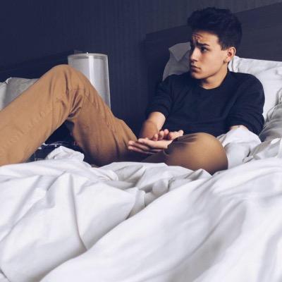 IM LIKE BOMB ASS 6 YEAR OLD BUT THERES NO FUCKING MANGO FLAVORED SKITTLE AOAISYWLAUWFSB jacob followed 12/13/14
