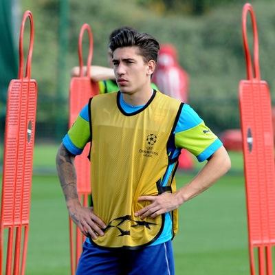 massive arsenal supporter. hector bellerin fan, the guy is fast... #goonerfamily