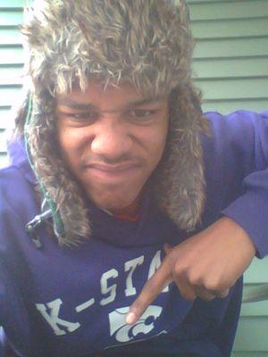 studyuppmobbin's profile picture. 