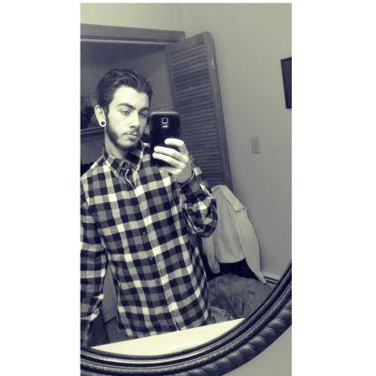 CameronWoodin's profile picture. tired// Sydney Allen ♡