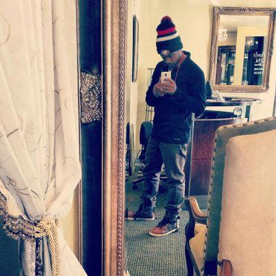 khalil1819's profile picture. I'm from Sacramento California I played football/ran Track. I graduated high school on May 23rd 2014. I adore my fiancee so much she means the world to me❤