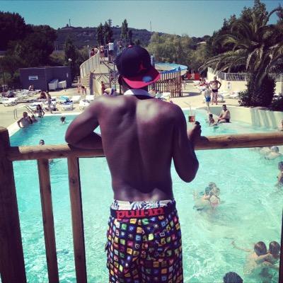 Cofondateur de la #TeamBoloko avec boloko13 #TeamGrosseCouisse #TeamGrosseJoues #TeamTorseNu #TeamCIV225 #TeamSportif #TeamFoot #TeamBasket #VineBlackotel