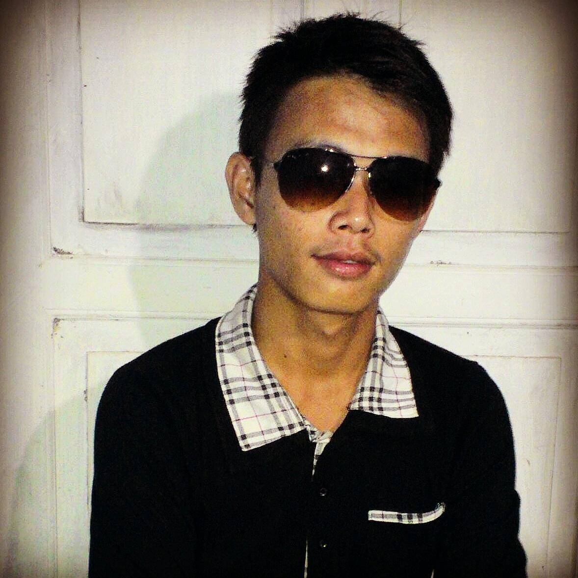 did not know it was love was love then there is love
folow me