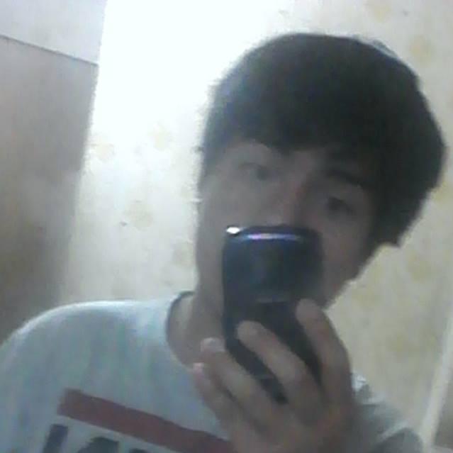 Olaz a todos soy un chico que vusca diversion y amigos que me sigan jejeje c: