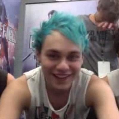 kittykaomoji's profile picture. @noodlemikey