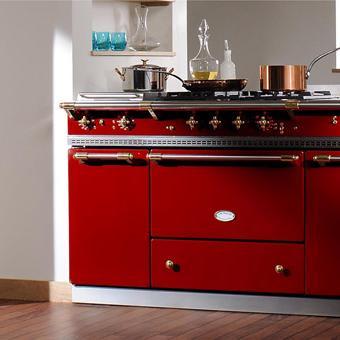 LacancheCANADA's profile picture. Since 1796, artisans in Lacanche have crafted exceptional cooking ranges, recognized around the world for their workmanship and timeless design.