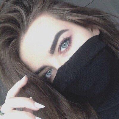 i followed you bc your perfect . dm me hot fangirls and ill post them .. loll ily