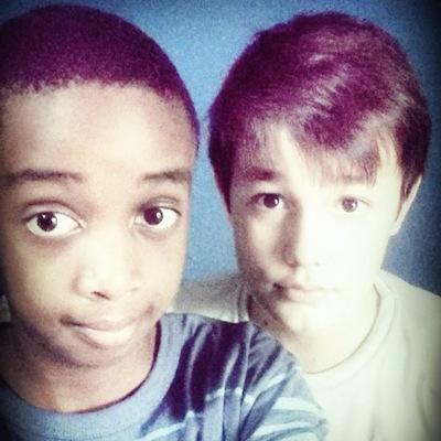 Voltamos com tudo! galera este twitter agr é o OFICIAL, o link do meu canal esta logo em baixo dessa bio, ACOMPANHE se inscrevendo!!!