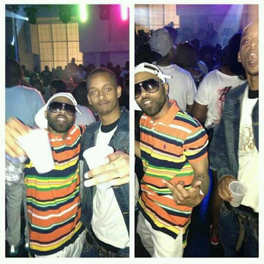 somewhere being a trapaholic with that 30 on me blow that mf he gone choke. yea baby king thats my fucking heart