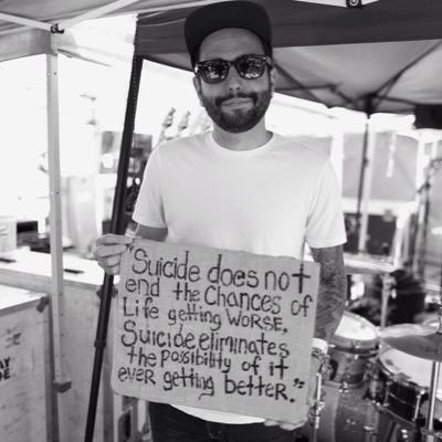 free follow from @scdghost✨ follow me on there and i'll follow you back :-)