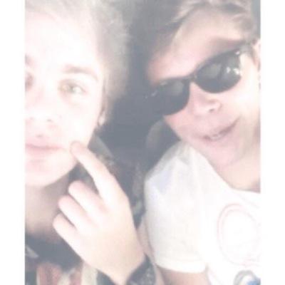 Hey, you got a free follow from @rippxdjeansluke so why not follow her? Thanks ^-^