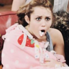SE QUISER ENTRAR MANDA O NUMERO E O NOME NA DM/ TODOS OS FANDOMS/MAIORIA SMILER E LOVATIC