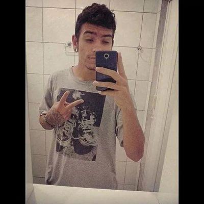 ontem a noite eu bebi, e voce ficou tao linda mais na hora de acordar voce ficou mais ainda - haikaiss