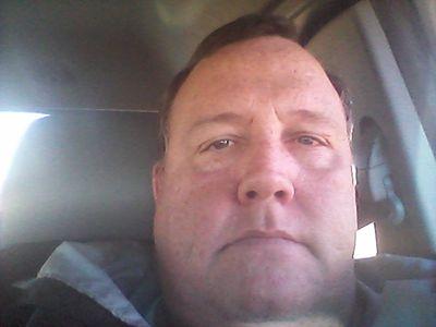 realbrian49's profile picture. tea party conservative. god fearing Baptist. christain. pro-life. pro-gun and loving Alex Jones !!!!!