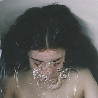 dyingprettydead's profile picture. 