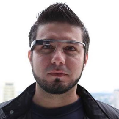 CEO e founder da Designa, um dos idealizadores e organizadores dos eventos Startup Vale, Agile Vale, RuPy Brazil, um dos criadores do projeto Jovem Programador.
