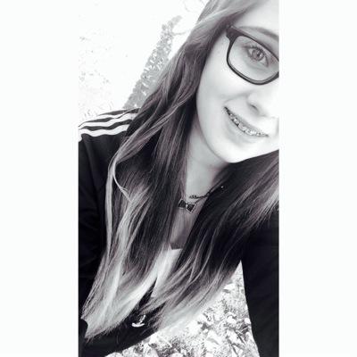 15 ans 
Snap : caamille5767