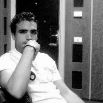 Fehmy Aouni was born in Tunis, Tunisia in 1983. He got a bachelor degree in Film directing from the “Ecole Des Arts et du Cinéma” of Tunis, Tunisia.