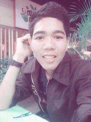 Hello! How are you? I'm mr.pariwat phadungsamai.nick name is paepae.I'm stady in Nonghanwittaya school. Nice to miss you. thank you