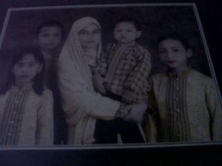 AamRubaeah's profile picture. Mother limited edition M.Ramadhan, @Nindaptrsptiani , M.Fikhri, Ilham, Shafira. Fb: Rubaeah Aam