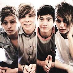 #5SOS #TheVamps #The1975 #R5 #JustinBieber #DemiLovato | Music, tea and bands lover ♥