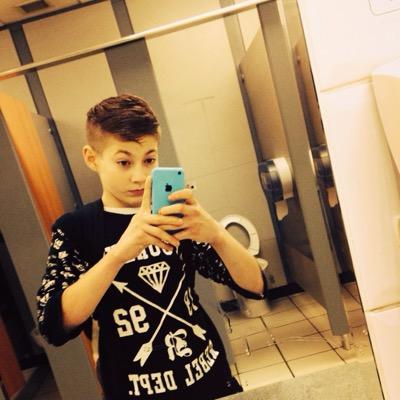 # swag I like break dancing ,freerunning and football -fifa 15 !! # man city