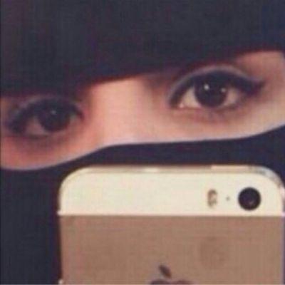 ‏‏‏بنت البدو سنعة ومضرب للأمثال 
وبنت الحضر حلوة ولا هي رديه وانا ريمكس بينهم والغنج قتآل کشخة حضر والطبوع بدوية