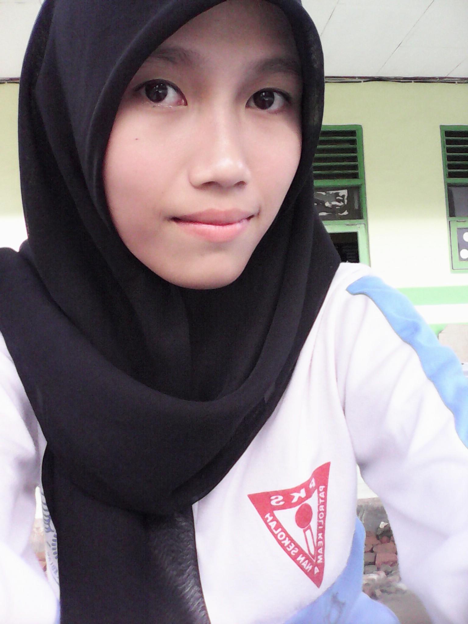 Ig: riia_dita98
fb: ahriadita