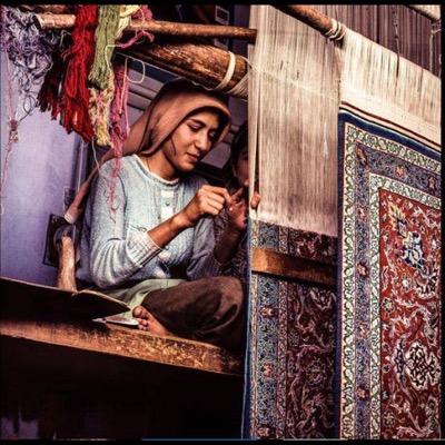 إن الله معنـا*____ موانئ ضاحِـلة.