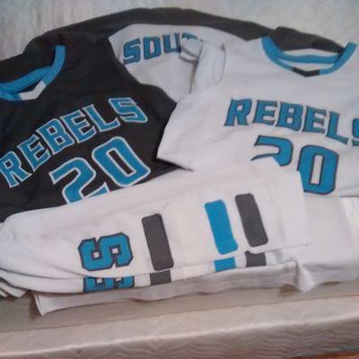 south high shooting guard (Jeff3) #ballislife .Sports? I play that. Team? I have that. Their backs? I got that. Happily taken by @tayuuhh17
