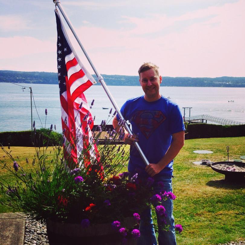 I am co-owner of We Are Grinders, a Entrepreneur, Army Veteran, #firefighter and nationally recognized for my articles on business & #networking.