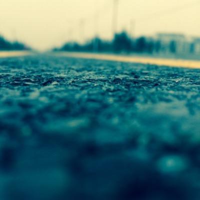 zhuzyang's profile picture. 本来准备今年瘦成一道闪电，亮瞎你们的眼，不想竟然胖成了坚果墙，挡住了你们的视线。