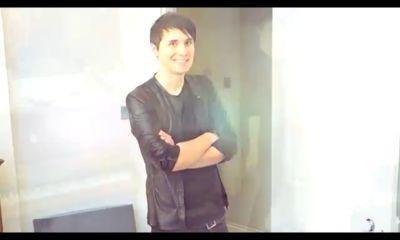 oiiknowbitches's profile picture. i gave you a free follow could you follow  @attackonphan? thx ☺❤✨