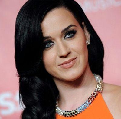 GRUPO DE KATYCATS NO WHATSAPP, QUEM QUISER ENTRAR MANDA NOME E NÚMERO NA DM