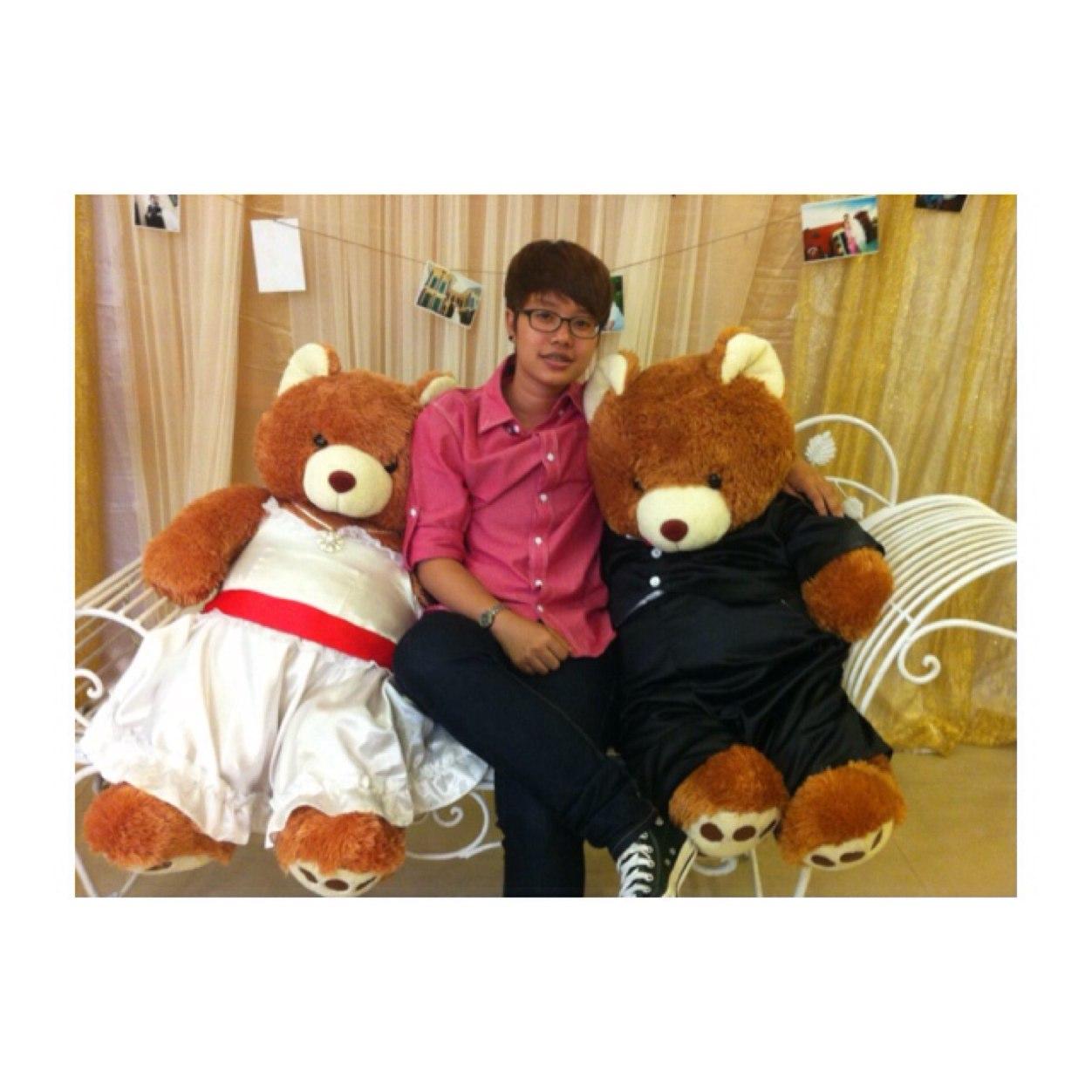 elittlechick's profile picture. 