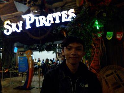 abdinamadehz's profile picture. be yourself if you want to be respected